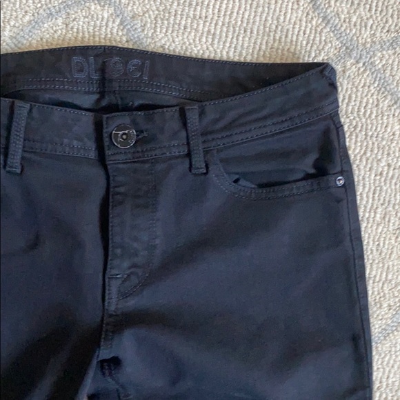 DL 1961 Black Jean - Picture 4 of 4